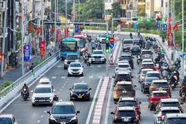 Thi công cầu Tứ Liên, Hà Nội rào chắn đường Âu Cơ, Nghi Tàm