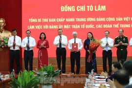 Tổng Bí thư Tô Lâm trao Quyết định thành lập Cơ quan Ủy ban Trung ương MTTQ Việt Nam