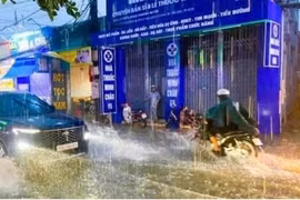 Gió mùa Đông Bắc về, Bắc Bộ và Trung Bộ đối mặt mưa dông, mưa đá