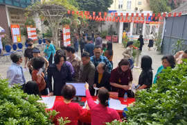 380 xã, phường và khu vực bỏ phiếu hoàn thành việc bỏ phiếu bầu cử