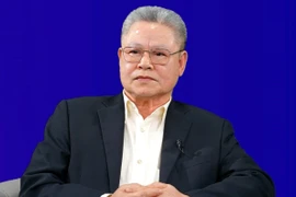 Đổi mới sáng tạo, phát triển bền vững, lấy con người làm trung tâm