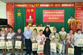 Chủ tịch Phan Xuân Dũng và Đoàn Đại biểu Quốc hội tỉnh Khánh Hòa tiếp xúc cử tri xã Phước Dinh