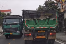 Từ clip của người dân, CSGT Phú Thọ xử phạt 2 lái xe dừng không đúng quy định