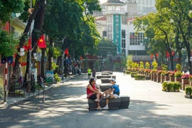 Bất ngờ diện mạo mới của Quảng trường Đông Kinh Nghĩa Thục