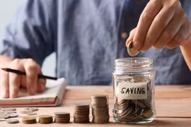 5 nguyên tắc chi tiêu khôn ngoan để sống hạnh phúc tuổi trung niên