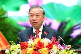 Quân đội Nhân dân vững bước dưới cờ Đảng quang vinh