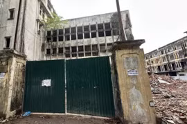 Phá dỡ khu Zone 9- địa chỉ quen thuộc của giới trẻ một thời