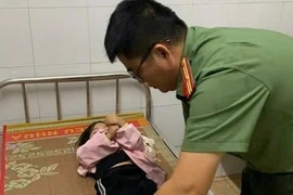 CA cấp tốc băng hơn 45 km đường rừng trong mưa bão đưa cháu nhỏ đi cấp cứu