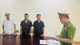 Bắt tạm giam cán bộ hải quan vì khai thác rừng trái phép
