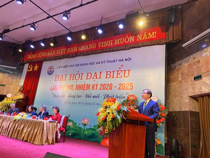 dai-hoi-khoa-8-lhhvn-2.jpg