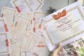 Trào lưu “khoe con mùa tổng kết” trên MXH và nguy cơ tiềm ẩn