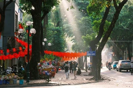 Dự báo thời tiết 3/10 Hà Nội ngày nắng, Nam Bộ có mưa dông 