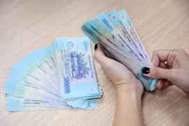 Đại biểu Quốc hội đề xuất nâng lương cơ sở lên 2,7 triệu đồng