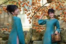 Không để fan chờ lâu, Kiều Trinh Xíu tung bộ ảnh áo dài Tết 'cực tình'