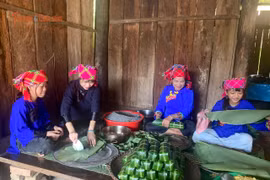 Giữ "tiếng Then, hồn bánh" giữa nhịp sống du lịch