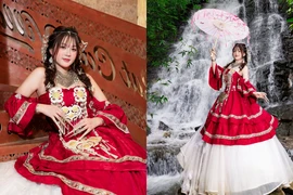 Nữ streamer hóa thân thành 'gái bản' khiến fan xuýt xoa