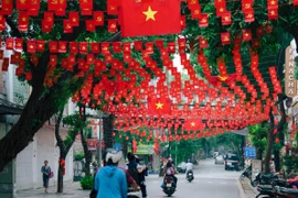 Thủ đô Hà Nội rực đỏ sắc cờ trước thềm 80 năm Quốc Khánh 2/9