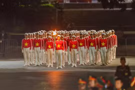 Khoảnh khắc "tuyệt đối điện ảnh" trong lễ sơ duyệt A80