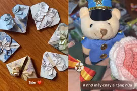 Giới trẻ rần rần 'flex' quà được các chiến sĩ A80 tặng kỷ niệm