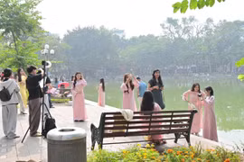 Thời điểm vàng của nhiếp ảnh gia trong mùa Tết Nguyên Đán