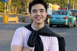 Tun Phạm và kính mắt Anna "đường ai nấy đi"