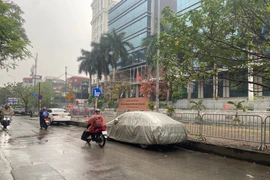 Dự án bãi đỗ xe tự động Nguyên Hồng quây rào, 'bất động' hơn 8 năm