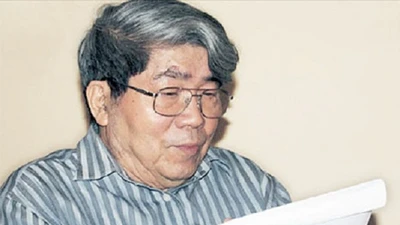 GS Hà Minh Đức, người thầy thầm lặng sau trang sách