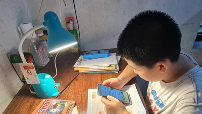 Chuyên gia bóc chiêu “bắt cóc online” học sinh