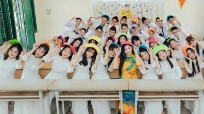 Cú lội ngược dòng "mưa" điểm 9 Văn của cô trò trường làng 
