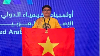 Cú “bẻ lái” chạm Huy chương Vàng Olympic Hóa học ICHO 2025
