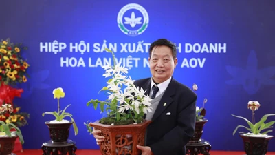Giáo sư Trần Duy Quý và giấc mơ nâng tầm hoa lan Việt