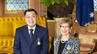 GS Nguyễn Văn Tuấn, từ gian khó đến đỉnh cao khoa học quốc tế