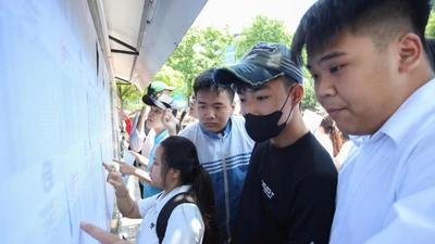 Chuyên gia dự báo điểm chuẩn đại học 2025 có thể giảm sâu