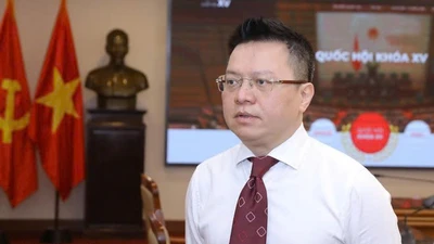 Tòa soạn số kết hợp báo chí... công nghệ