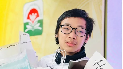 Nam sinh “vác em” đi thi đỗ trường top, hành trình xúc động