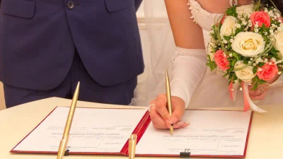 Kết hôn vì sợ muộn, liệu có mang lại hạnh phúc?