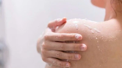 Thực hư chuyện tắm nước lạnh để tăng đề kháng
