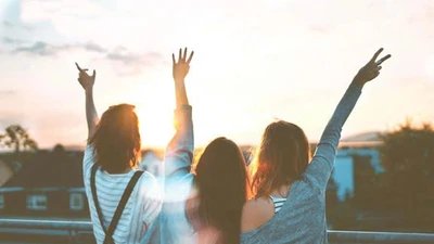 Sòng phẳng tiền bạc để không mất tình bạn
