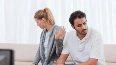 Vì sao người đã có gia đình vẫn dễ rung động với người khác?