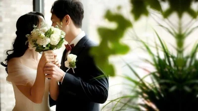 Vì sao bạn bị thu hút bởi người giống cha mẹ?