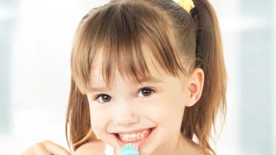 Mẹo giữ răng khỏe mạnh cho trẻ nhỏ từ khi sơ sinh