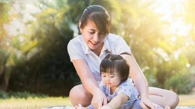 Mẹ đơn thân, tự chủ nhưng không đơn độc