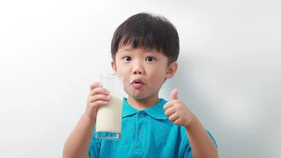 Lưu ý gì khi cho trẻ sử dụng sữa dinh dưỡng?