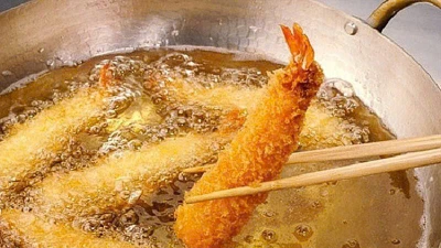 Nguy cơ ung thư từ dầu chiên đi chiên lại