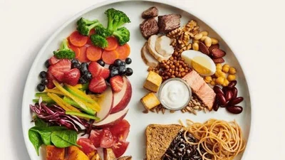 Giữ gìn sức khỏe tuổi xế chiều từ bữa ăn mỗi ngày