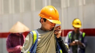 Cách phòng tránh sốc nhiệt khi làm việc dưới trời nắng nóng