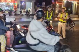 CSGT tuần tra 10 phường, 65 phương tiện bị tạm giữ