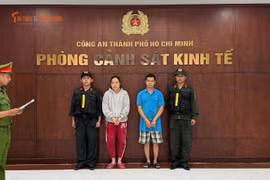 Khủng khiếp nơi sản xuất gần 3 nghìn tấn mì tươi chứa hàn the, thủy tinh lỏng