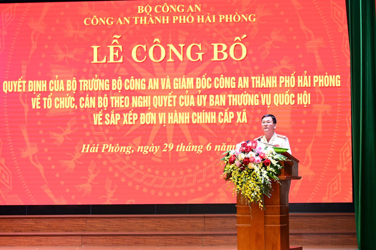 Đại tá Bùi Quang Bình, Giám đốc Công an thành phố Hải Phòng phát biểu tại buổi lễ 4.jpg