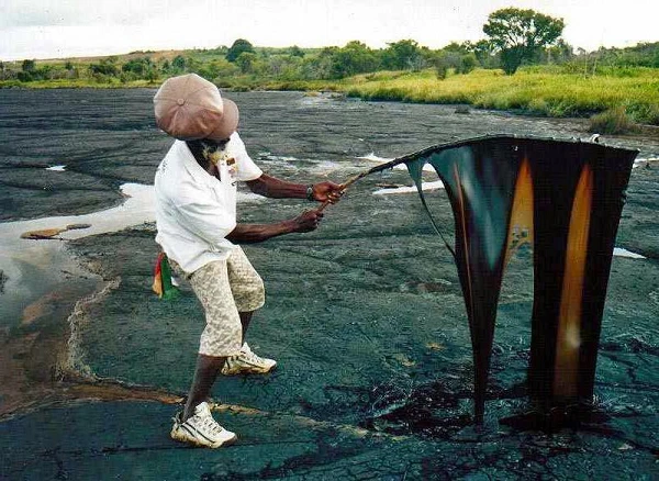 Tò mò hồ không chứa nước nhưng giấu thứ quốc gia nào cũng săn lùng